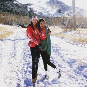 Meet your Posher, Jade